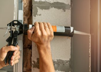 Comment et pourquoi utiliser du mastic silicone - Les Trocheures