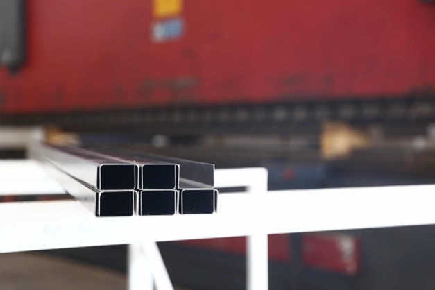 چرا نباید ساندویچ پانل دست دوم بخریم؟